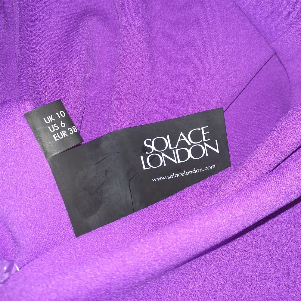 Solace London Off-Shoulder Balloon Sleeve Fuchsia Gown - Picture 5 of 6